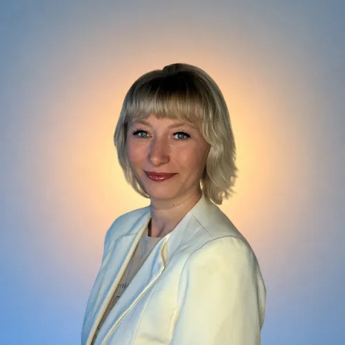 Елена Николаева
