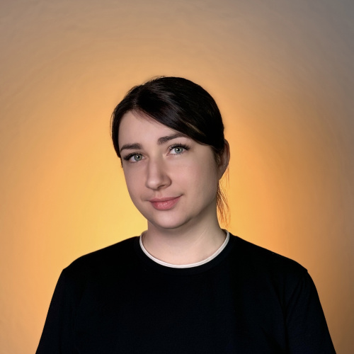 Алёна Цветкова